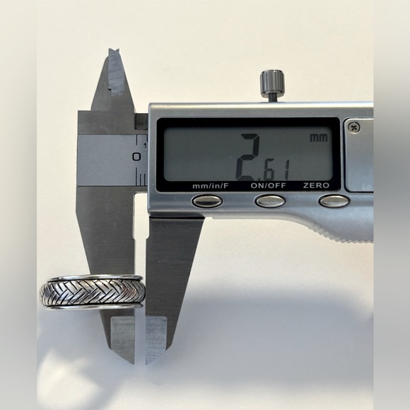 John Hardy Spinner Ring Sterling Silver .925 Size 8.75US - Picture 9 of 11